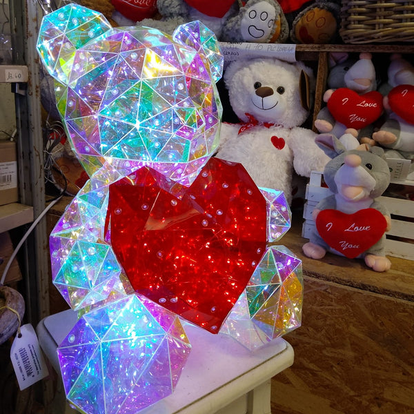 Orso luminoso con cuore.